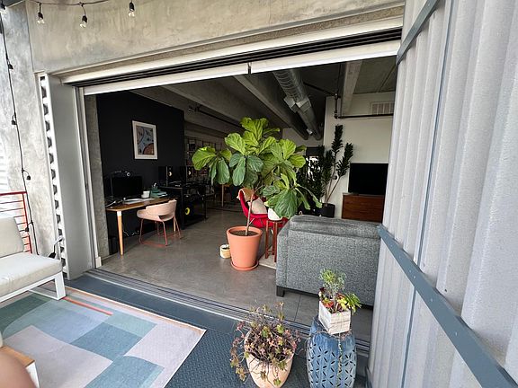 Indoor/outdoor living