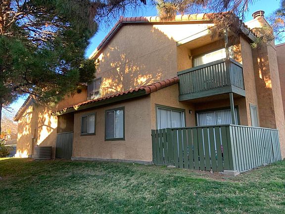4th image of 1644 Lomaland Dr APT 132
