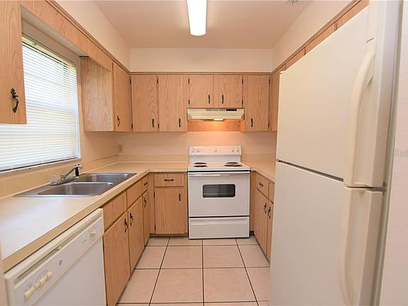 5th image of 127 Shannon Dr