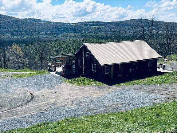 3rd image of 3010 Kelly Rd