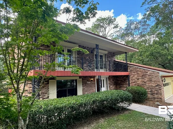 2240 Perdido Cir, Lillian, AL 36549