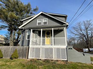 15 Abbott St FLOOR 1, East Providence, RI 02914