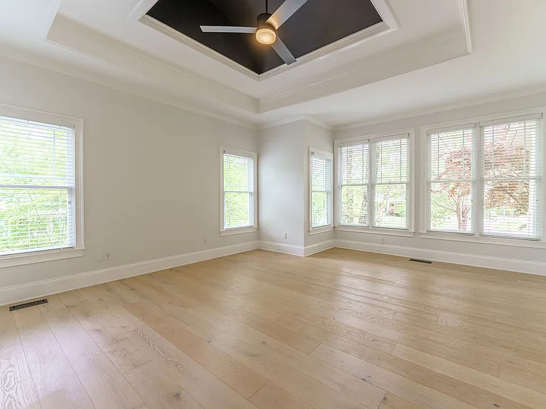 214 Chandler Walk — Photo 16