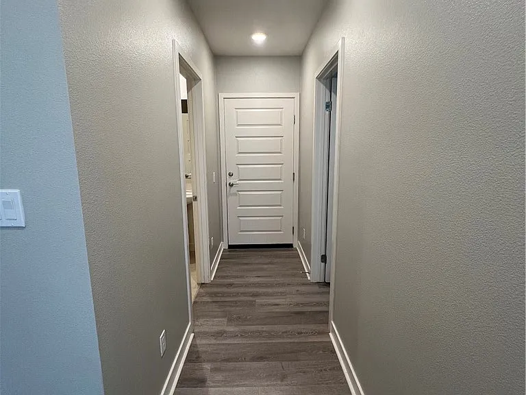 7358 Parker Ln — Photo 8