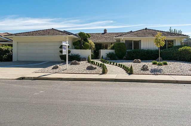 1st image of 2925 Arguello Dr