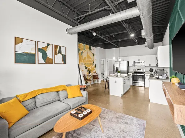 295 Plus Park Blvd #212, Nashville, TN 37217