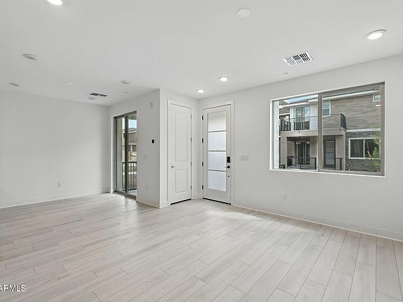 4th image of 2121 W Sonoran Desert Drive #58