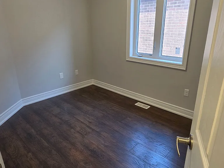 61 Collin Ct — Photo 33