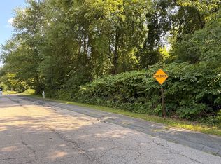 15 Emerson St, Mendon, MA 01756