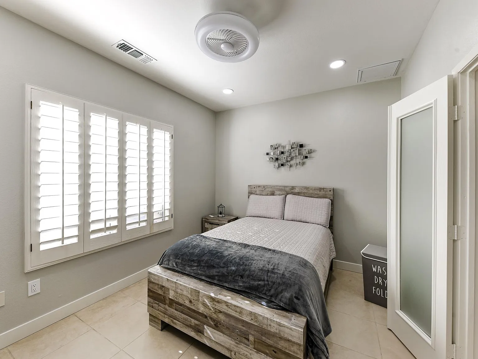 2 bed, 1110 sqft, $2,500 — Photo 4