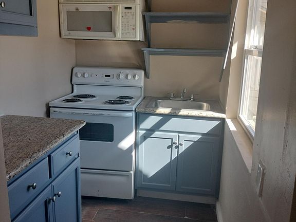 5th image of 5835 Lindhurst Ave #1