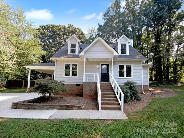 2008 Sarn Ct, Gastonia, NC 28054