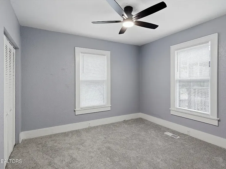 5301 Ross Rd — Photo 14