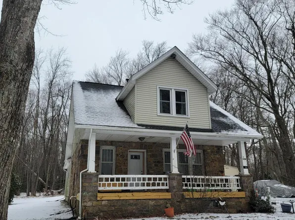 2261 Long Pond Rd, Long Pond, PA 18334