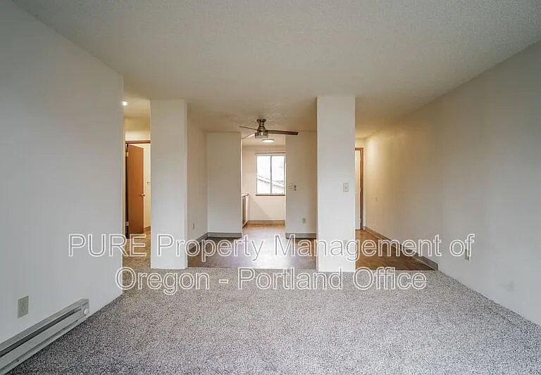 Parkway Garden — Photo 54