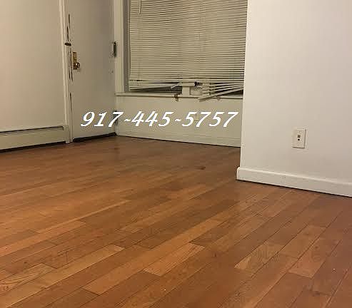 4th image of 835 Willoughby Ave #1
