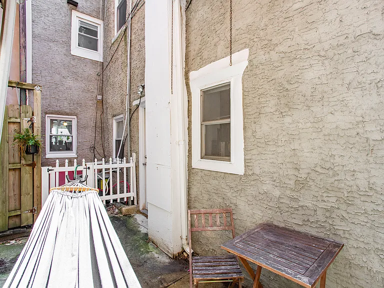 506 S 4th St #1 — Photo 21