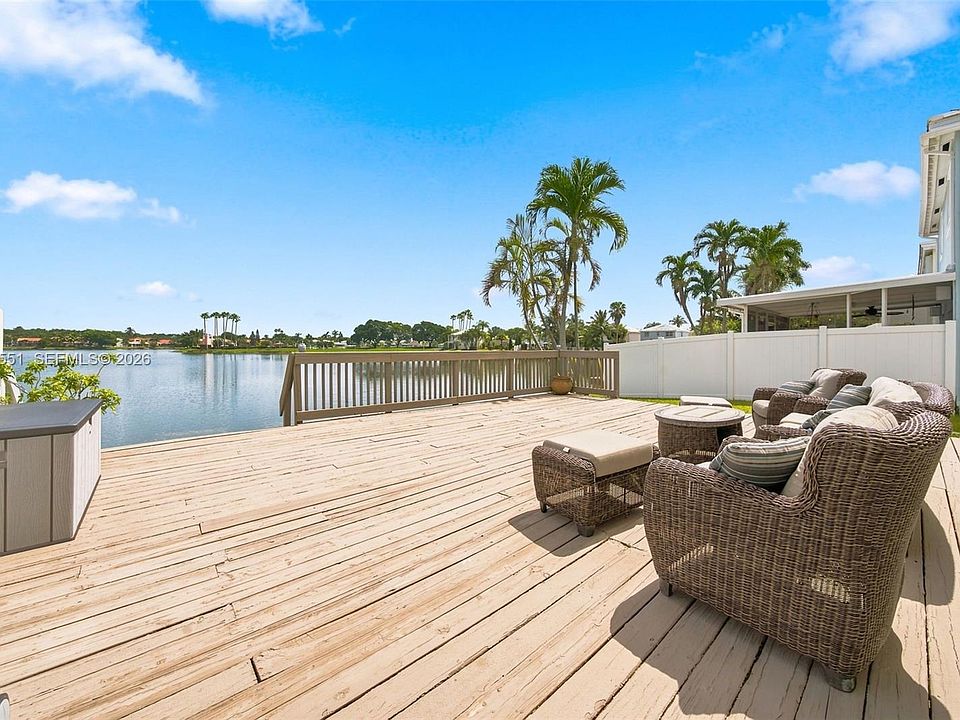 1st image of 6633 Bayfront Dr