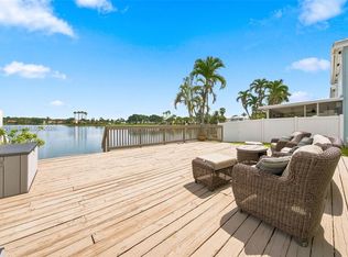 6633 Bayfront Dr, Pompano Beach, FL 33063