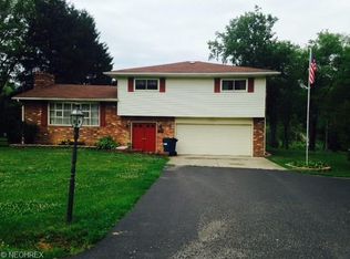 49563 Hollywood Dr N, East Liverpool, OH