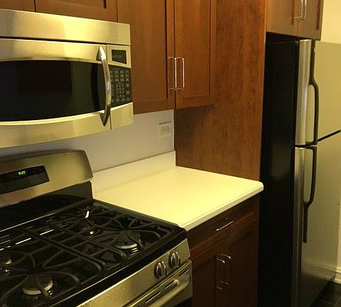 3rd image of 400 E 71st St APT 16N