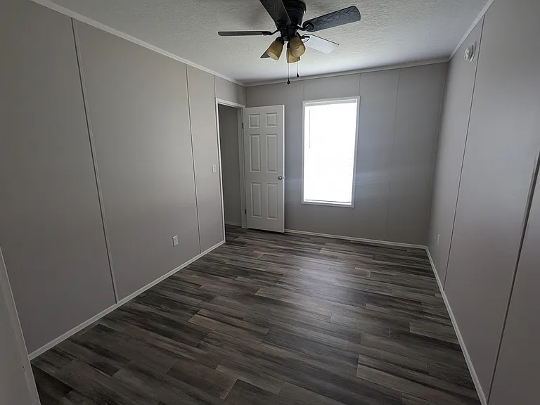 5502 Lansing Dr — Photo 24