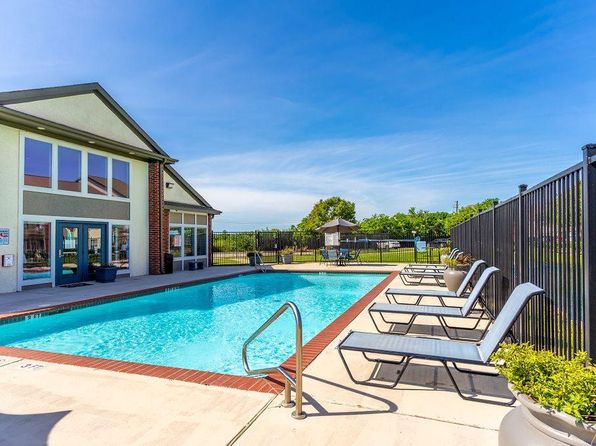 1710 Old Alvin Rd #7202