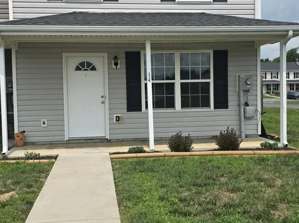 14 Original Ln, Inwood, WV 25428
