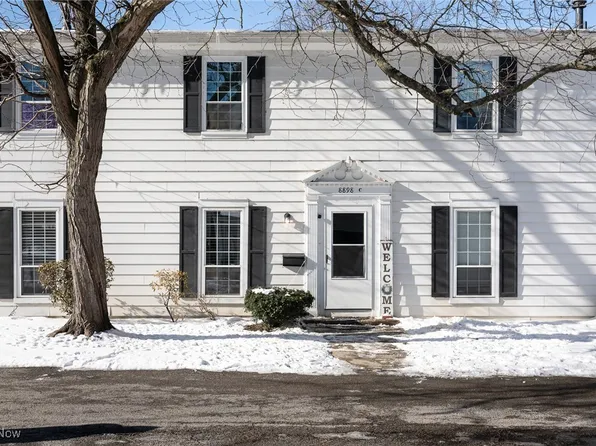 8898 Trotter Ln #5-C, Mentor, OH 44060