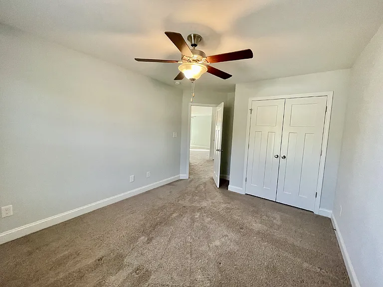 5137 Thruway Rd — Photo 20