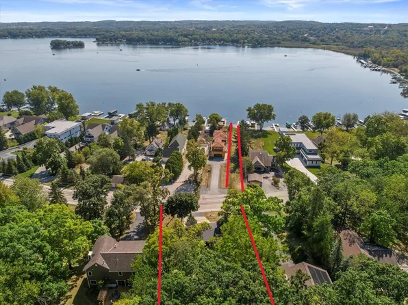 N26W30292 Maple AVENUE, Pewaukee, WI 53072