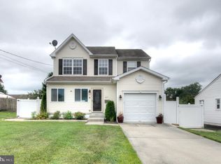 817 N Read Ave, Runnemede, NJ 08078