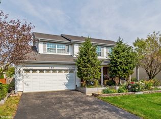 789 Medford Dr, Carol Stream, IL