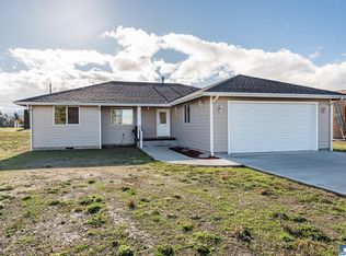 131 Village Ln, Sequim, WA 98382