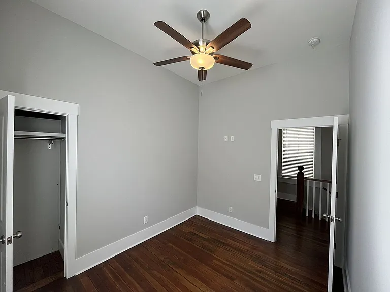 213 W 39th St #B — Photo 10