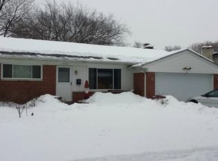 14060 Bainbridge St, Livonia, MI 48154