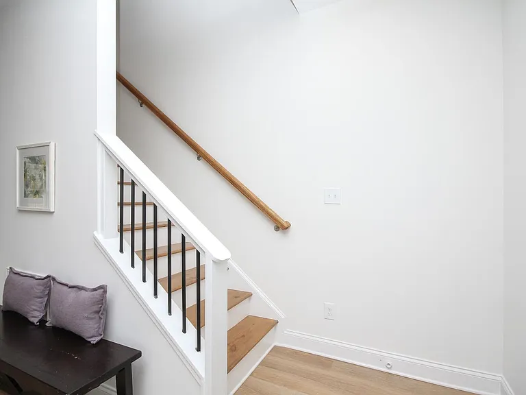1076 Startown Rd — Photo 20
