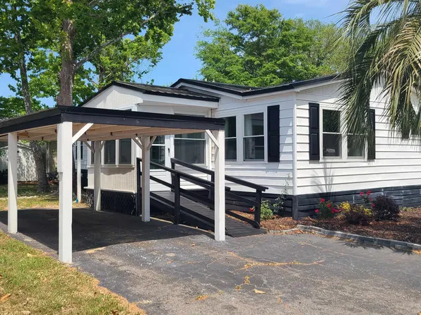 93 Burr Circle, Murrells Inlet, SC 29576