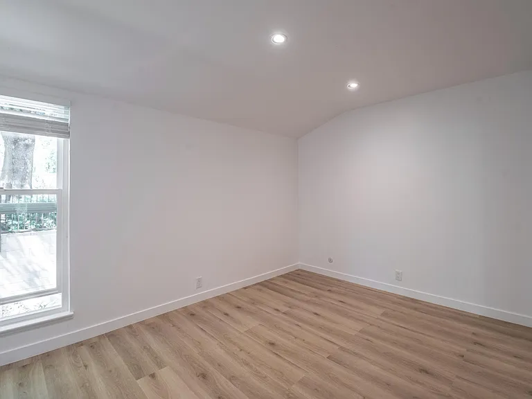 Good sized front bedroom - back corner of the the unit and complex, top floor.
New double glazed windows with screens, dimmable recessed lights, and large closets with sliding doors and plenty of storage!