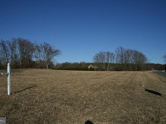 3rd image of 7809 Dam 4 Rd
