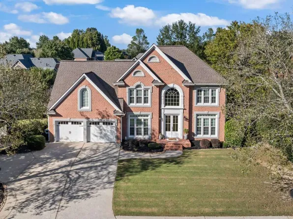 2082 Kinsmon Dr, Marietta, GA 30062