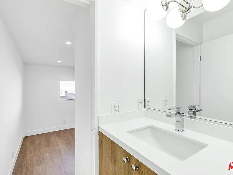 1441 S Bedford St — Photo 17