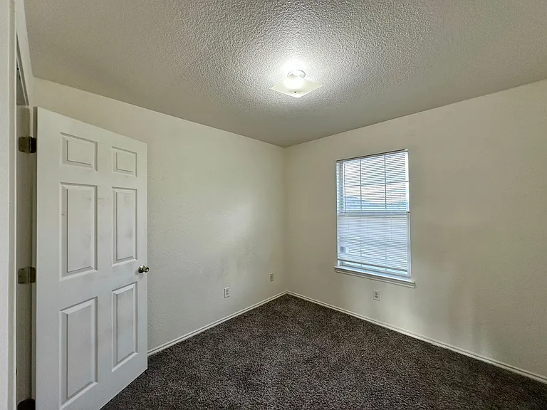 4004 Eula Bea Ct — Photo 14