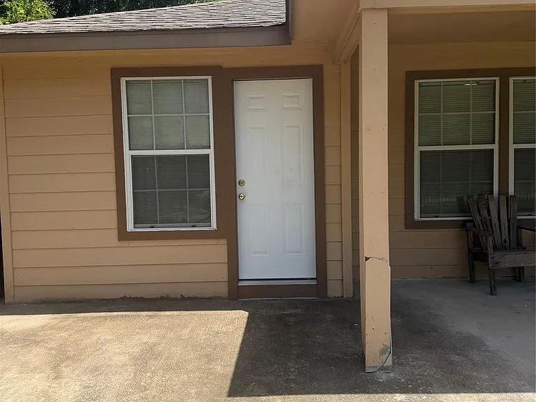 5047 Nassau Rd #A/B — Photo 3