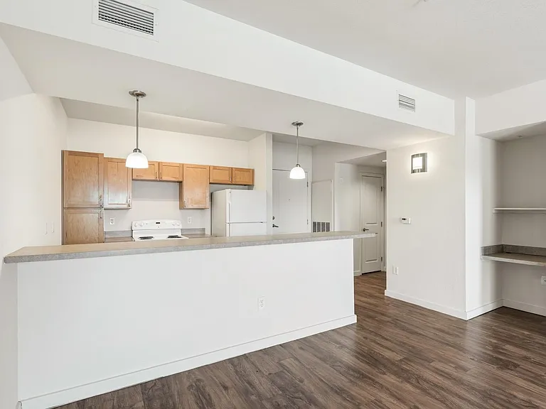 Clay Street Residences — Photo 12