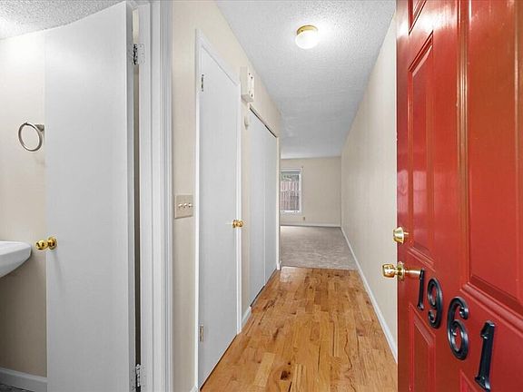 2nd image of 1961 Meadowbrook Cir