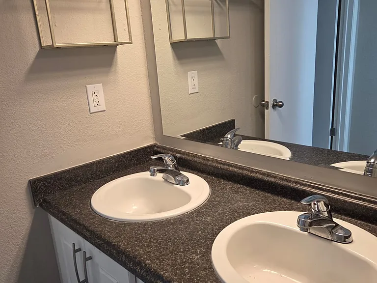 4203 S Semoran Blvd #4 — Photo 25