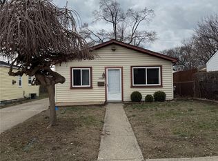29045 Howard Ave, Madison Heights, MI 48071