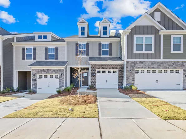 5044 Falstone Dr, Charlotte, NC 28269