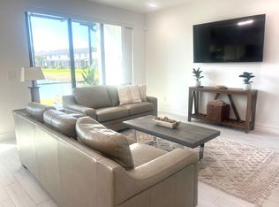 7555 Rockefeller Dr #7555, Naples, FL 34119